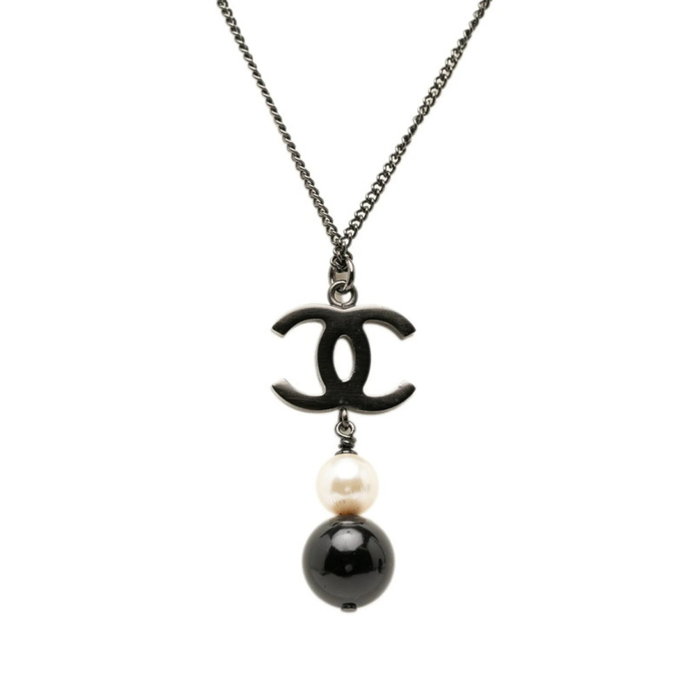 CHANEL Black Pearl Logo Necklace - Picture 2 of 6